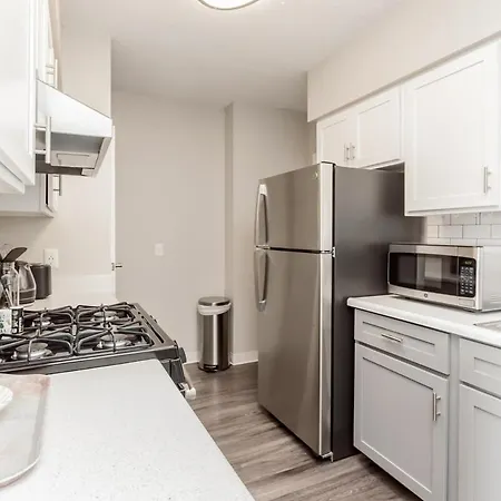 Bargain Memphis Apartment W Hdtv & Wifi Exterior photo